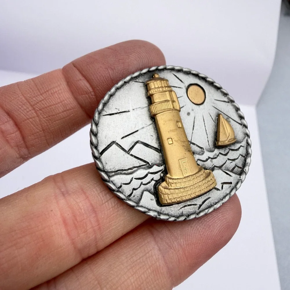 JJ Jonette‎ VTG Lighthouse Sailboat Brooch Two Tone Nautical Ocean Sailing Oval